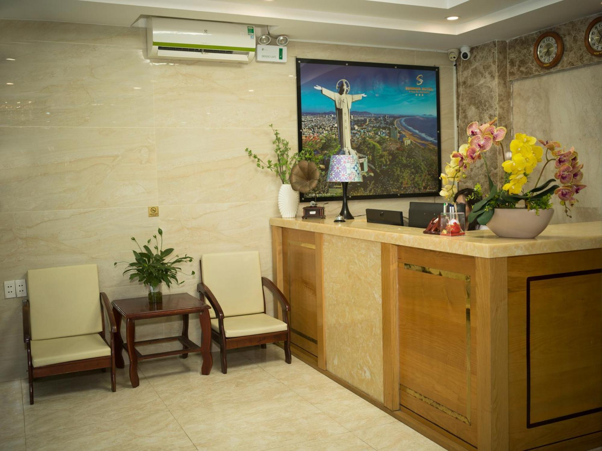 Summer Beach Hotel - Back Beach Вунгтау Екстер'єр фото